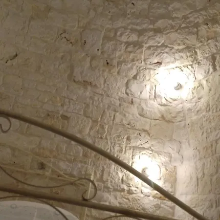 Dimora Sumerano Bed and Breakfast Αλμπερομπέλο
